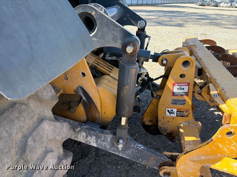 image for item YA4677 2020 John Deere 210L landscape tractor