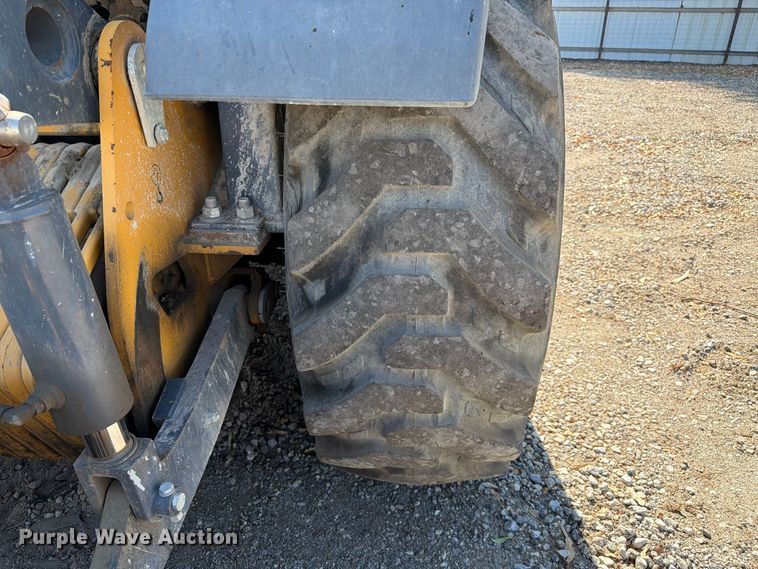 image for item YA4677 2020 John Deere 210L landscape tractor