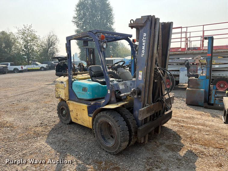 image for item YA4740 Komatsu FG40ZT-7 forklift