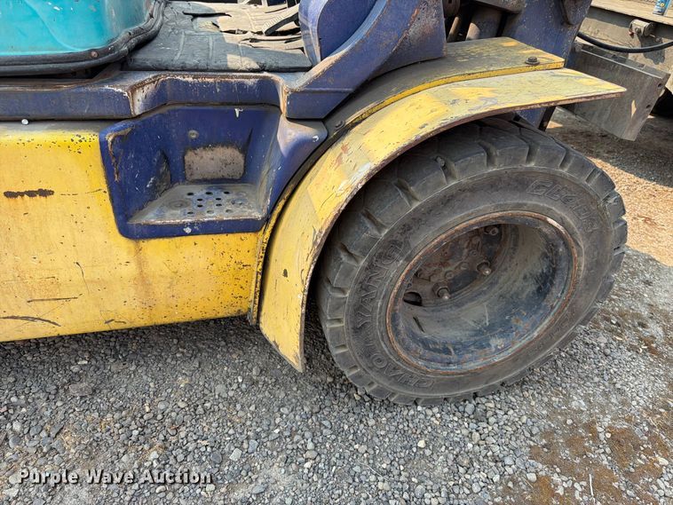 image for item YA4740 Komatsu FG40ZT-7 forklift