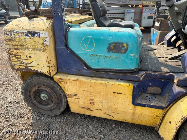 image for item YA4740 Komatsu FG40ZT-7 forklift