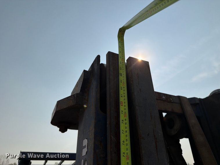 image for item YA4740 Komatsu FG40ZT-7 forklift
