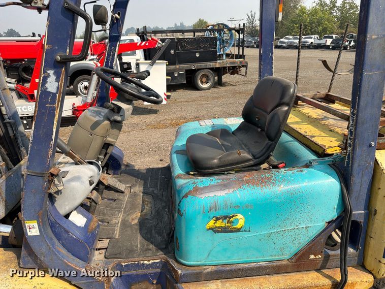 image for item YA4740 Komatsu FG40ZT-7 forklift