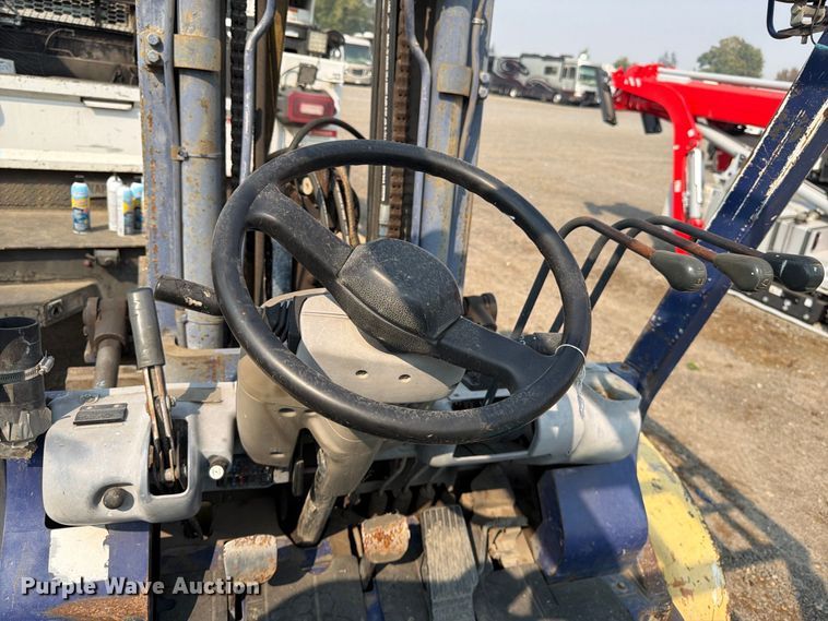image for item YA4740 Komatsu FG40ZT-7 forklift