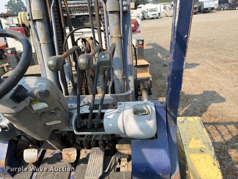 image for item YA4740 Komatsu FG40ZT-7 forklift