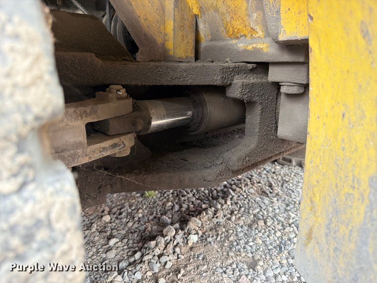image for item YA4740 Komatsu FG40ZT-7 forklift