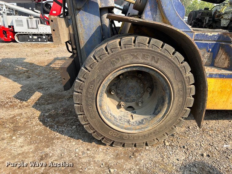 image for item YA4740 Komatsu FG40ZT-7 forklift
