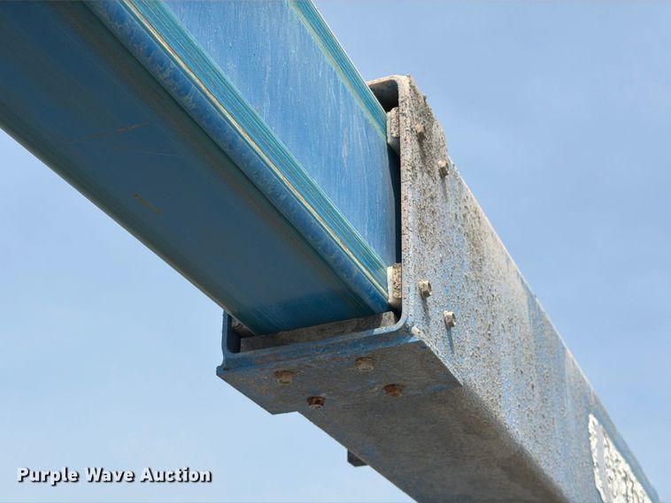 image for item YA4760 2012 Genie Z-60 boom lift