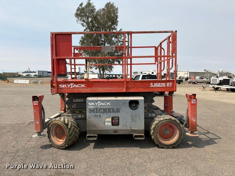 image for item YA4761 SkyJack SJ 6826RT scissor lift
