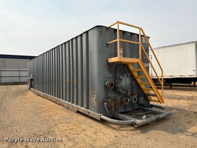 image for item YA4762 Dragon  frac tank trailer