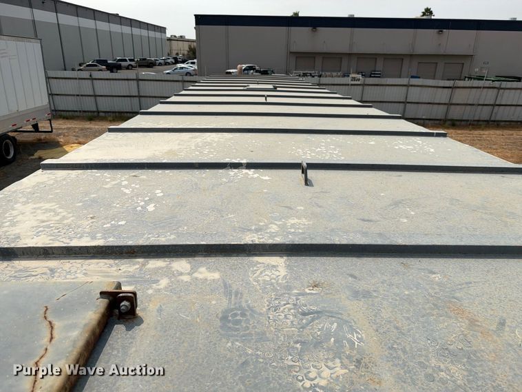 image for item YA4762 Dragon  frac tank trailer