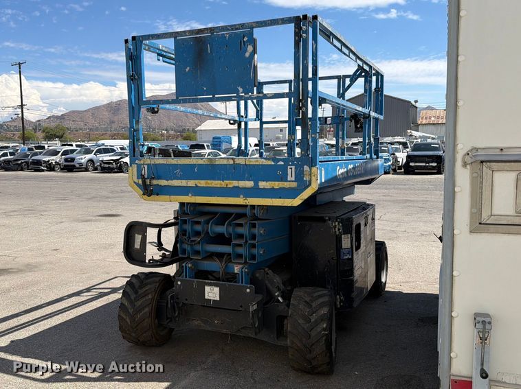 2015 Genie GS2669 RT scissor lift