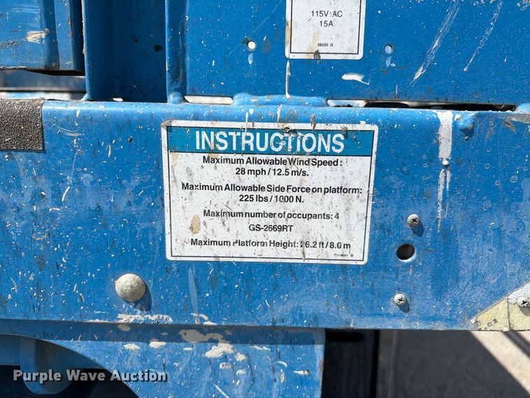 image for item YA4925 2015 Genie GS2669 RT scissor lift
