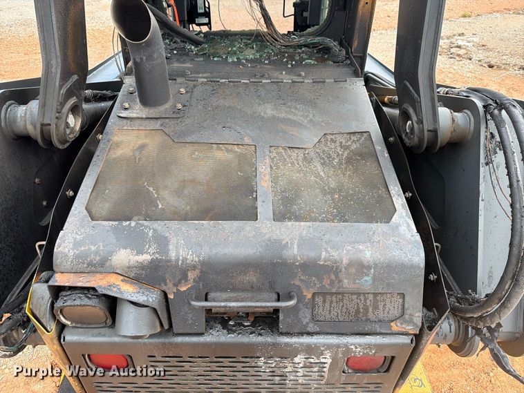 image for item YA5101 2024 John Deere 325G tracked skid steer loader