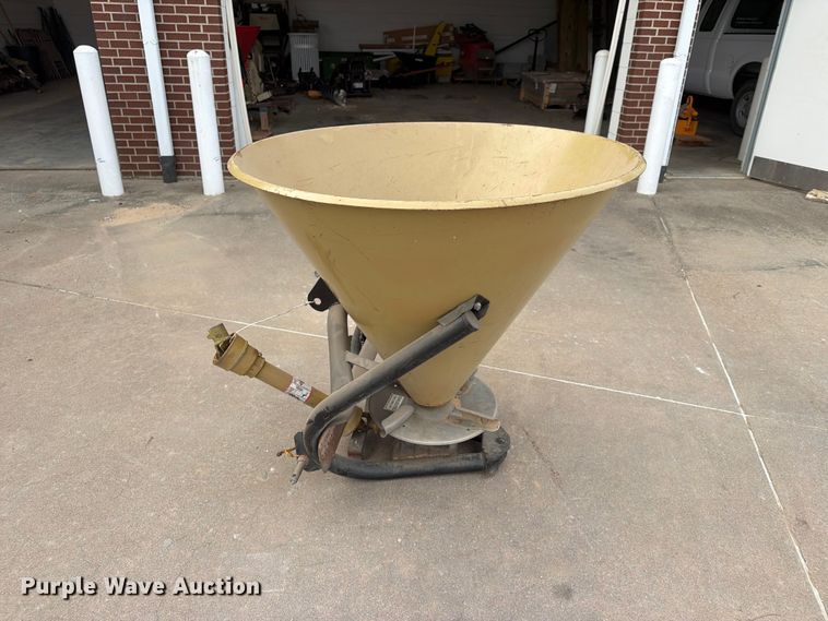 image for item 445968 Land Pride FS 700 spreader