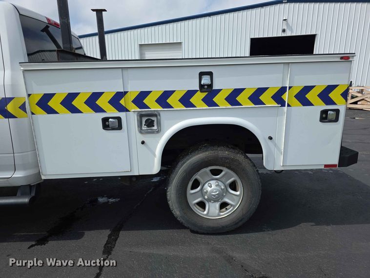 image for item DQ4535 2017 Dodge RAM 2500HD Crew Cab utility bed pickup truck