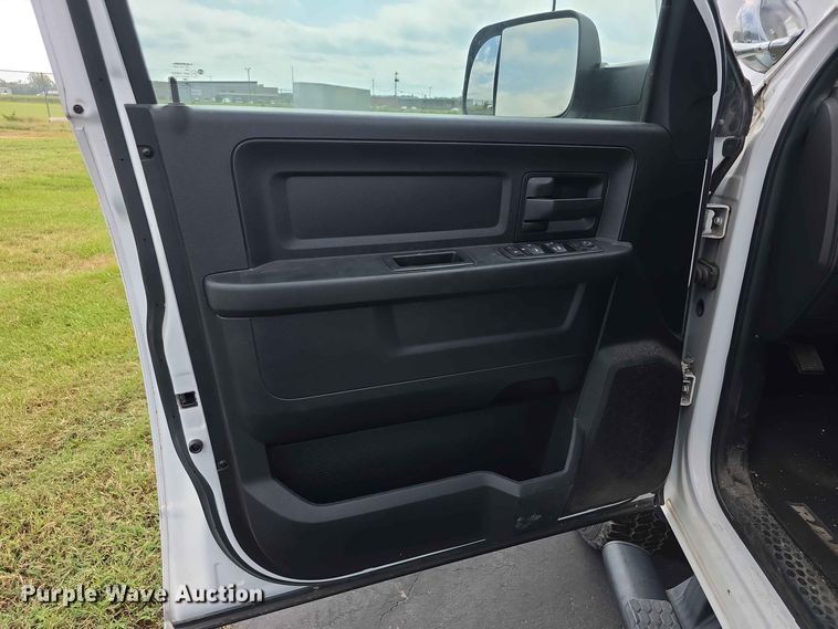 image for item DQ4535 2017 Dodge RAM 2500HD Crew Cab utility bed pickup truck
