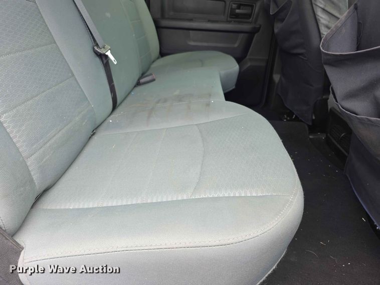 image for item DQ4535 2017 Dodge RAM 2500HD Crew Cab utility bed pickup truck