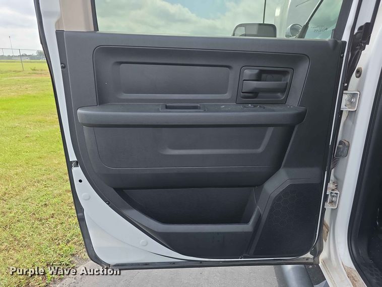 image for item DQ4535 2017 Dodge RAM 2500HD Crew Cab utility bed pickup truck