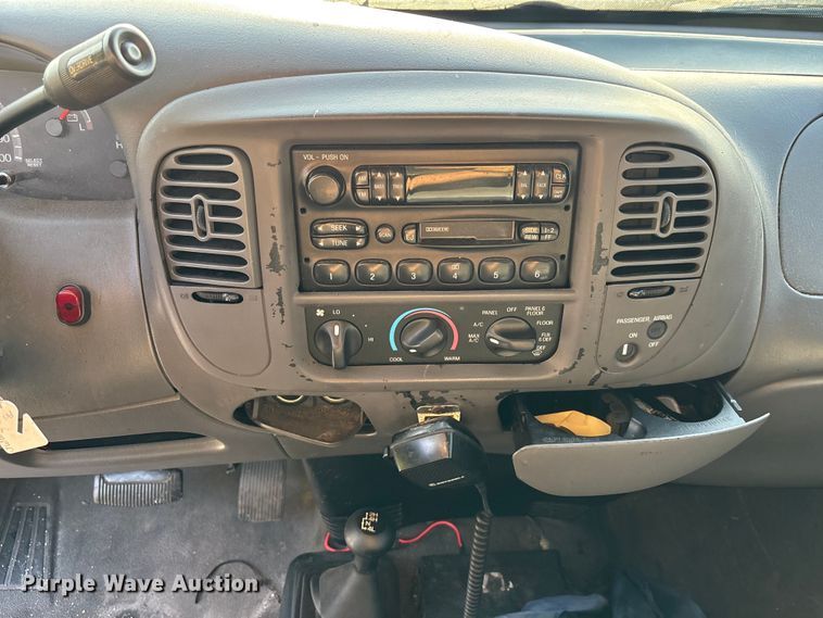 image for item DU6250 2003 Ford F150 Ext. Cab pickup truck