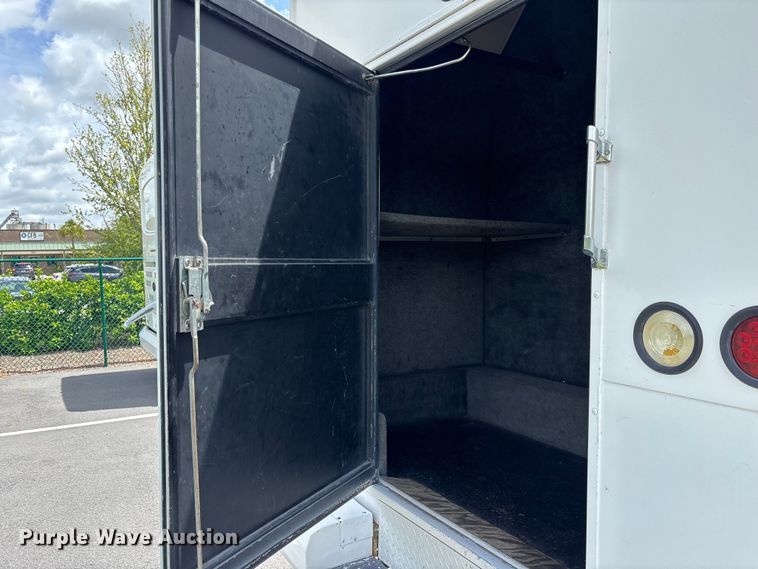 image for item DU6415 2002 Champion shuttle bus