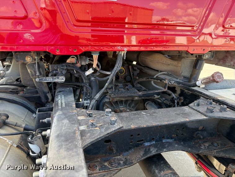 image for item DV2063 2015 Mack GU813 truck cab and chassis