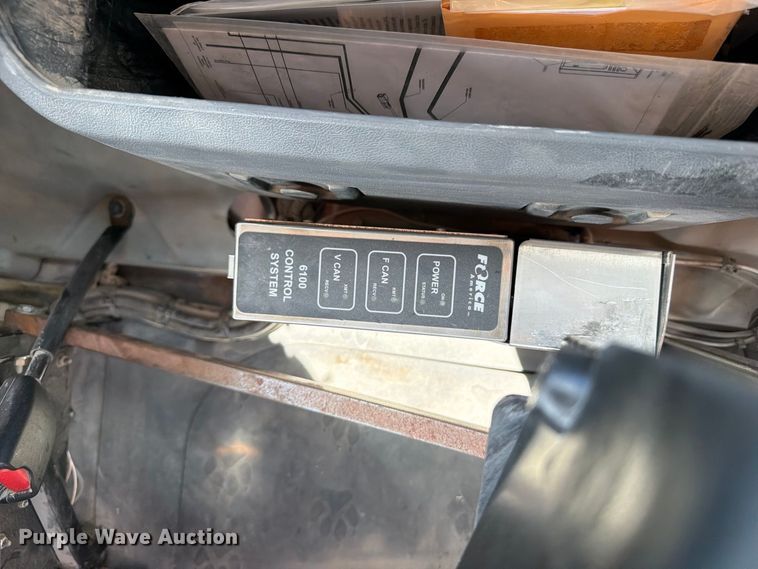 image for item DV2063 2015 Mack GU813 truck cab and chassis
