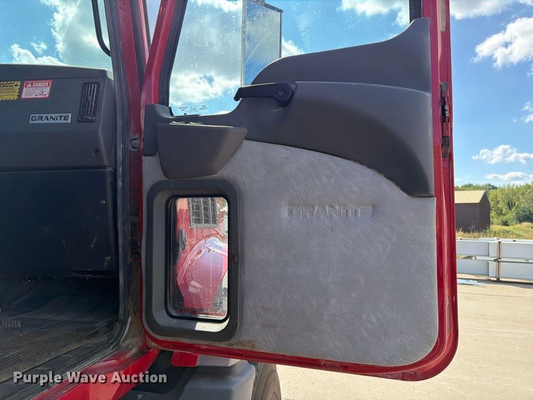 image for item DV2063 2015 Mack GU813 truck cab and chassis