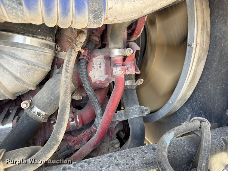 image for item DV2063 2015 Mack GU813 truck cab and chassis