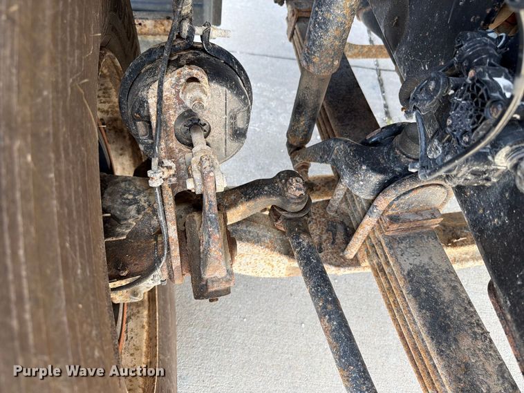 image for item DV2063 2015 Mack GU813 truck cab and chassis
