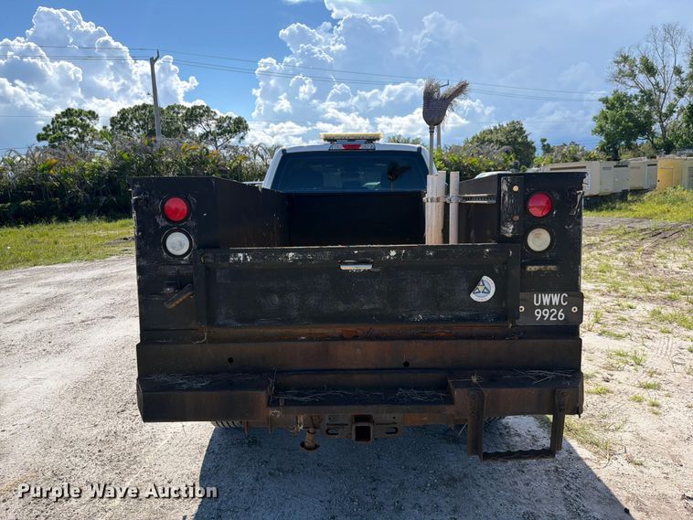 image for item DV7323 2017 Ford F250 Super Duty Ext. Cab utility bed pickup truck