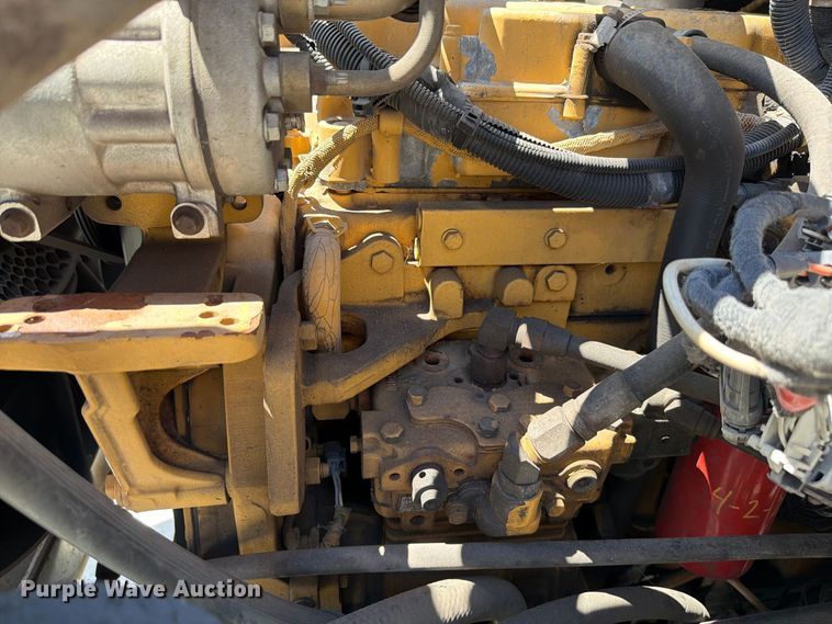 image for item DV7325 2003 International 7600 dump truck