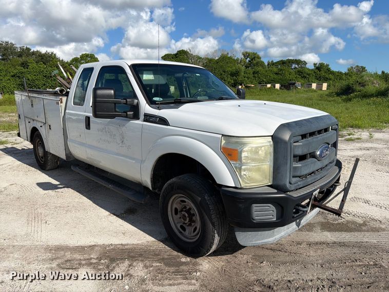 image for item DV7326 2015 Ford F250 Super Duty Ext. Cab utility bed pickup truck