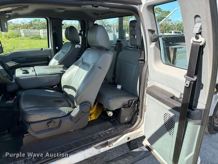 image for item DV7326 2015 Ford F250 Super Duty Ext. Cab utility bed pickup truck