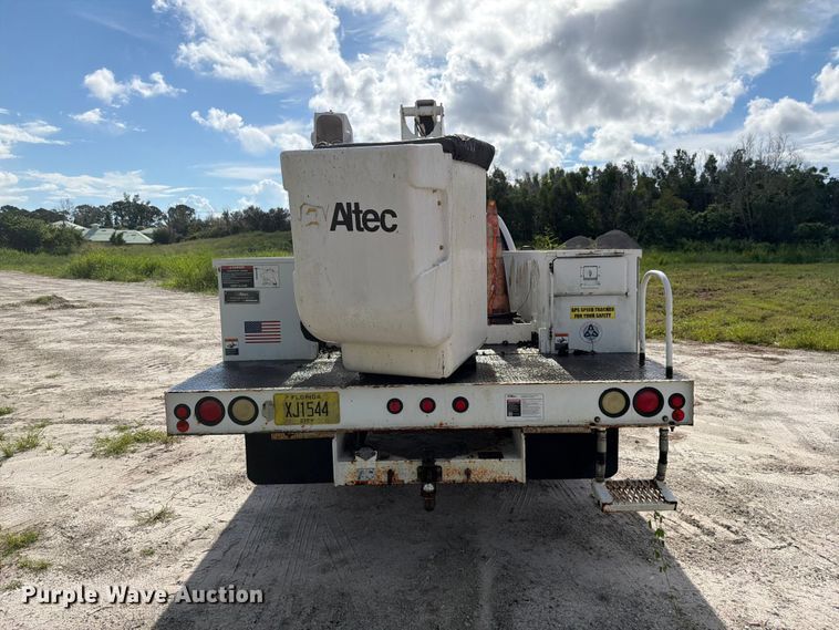 image for item DV7328 2007 Ford F550 bucket truck