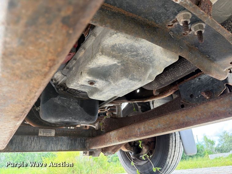 image for item DV7328 2007 Ford F550 bucket truck