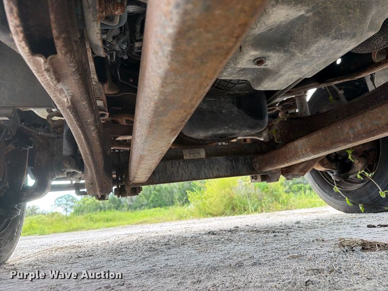 image for item DV7328 2007 Ford F550 bucket truck