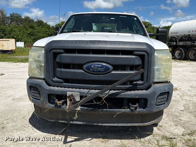 image for item DV7330 2015 Ford F250 Super Duty Ext. Cab utility bed pickup truck