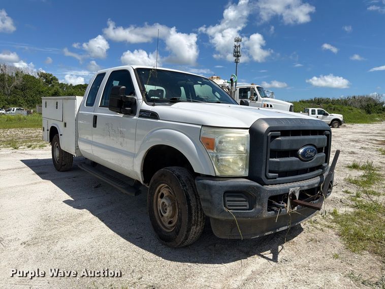 image for item DV7330 2015 Ford F250 Super Duty Ext. Cab utility bed pickup truck