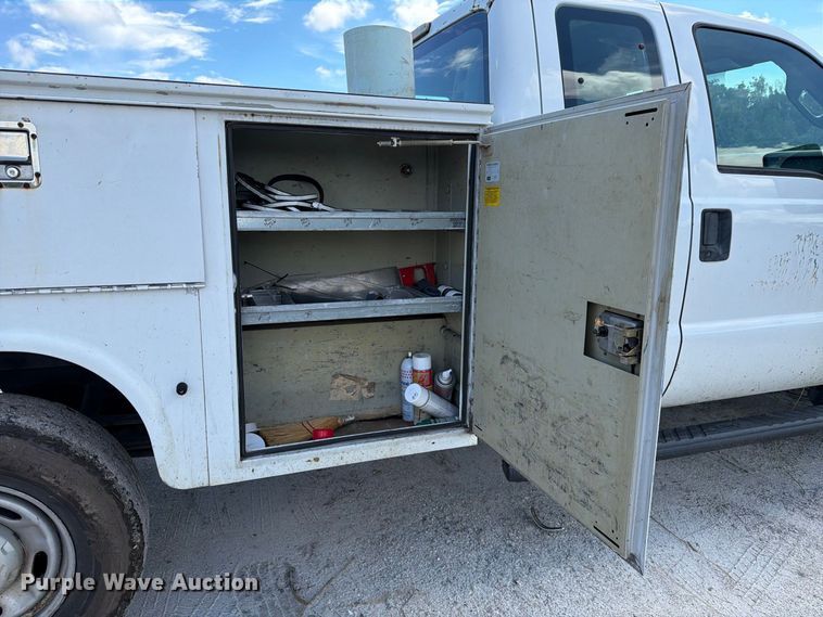 image for item DV7330 2015 Ford F250 Super Duty Ext. Cab utility bed pickup truck
