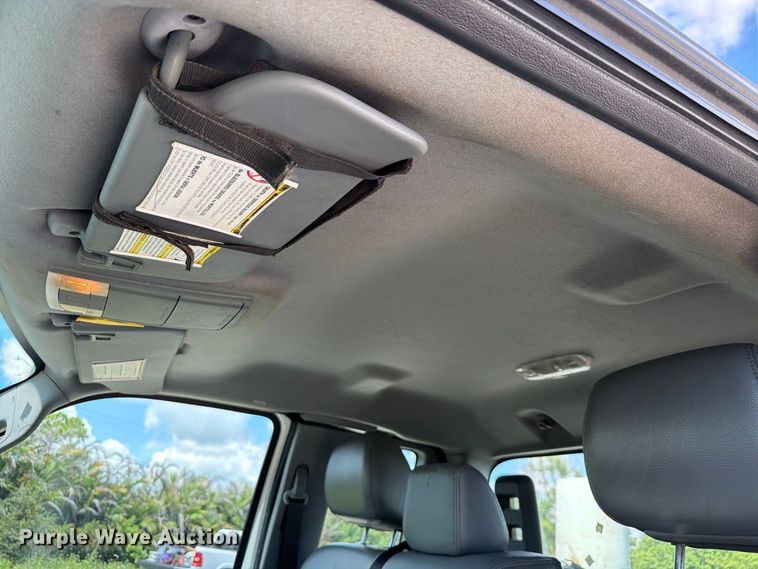 image for item DV7330 2015 Ford F250 Super Duty Ext. Cab utility bed pickup truck