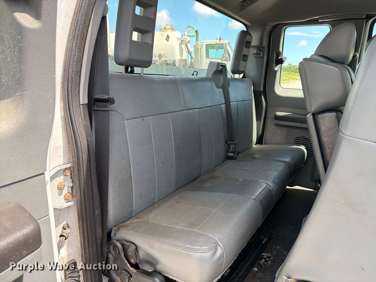 image for item DV7330 2015 Ford F250 Super Duty Ext. Cab utility bed pickup truck