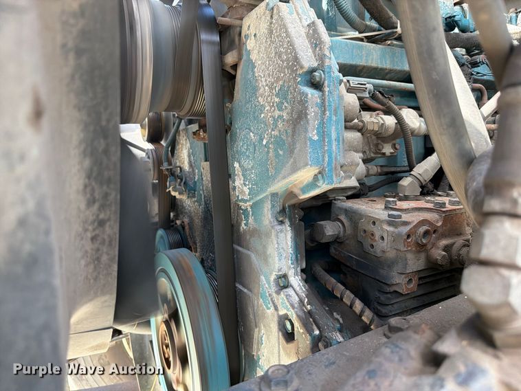 image for item DV7331 2004 International 7400 dump truck