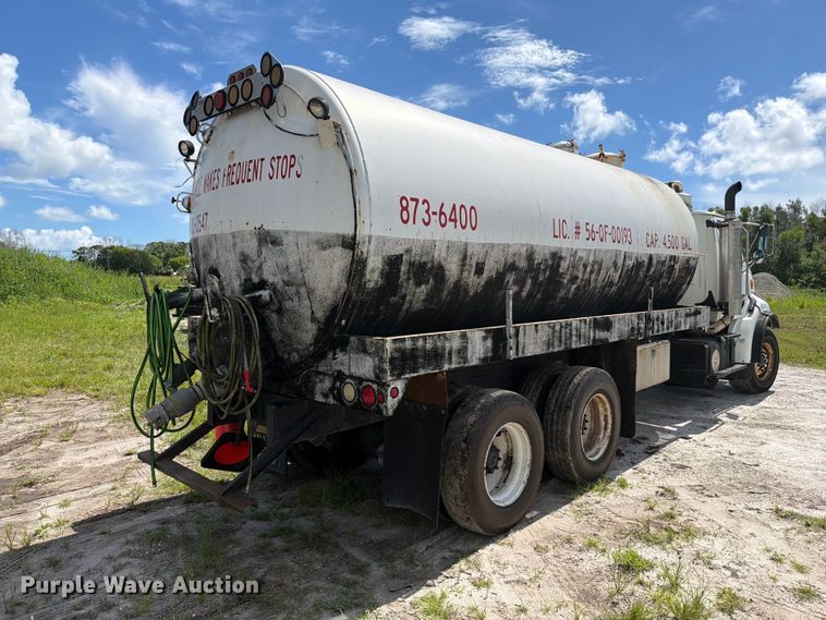 image for item DV7332 2004 Sterling Truck L9500 Series vacuum truck