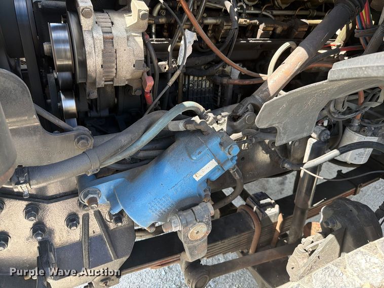 image for item DV7332 2004 Sterling Truck L9500 Series vacuum truck