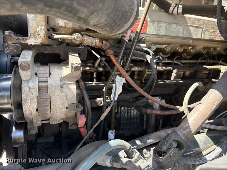 image for item DV7332 2004 Sterling Truck L9500 Series vacuum truck