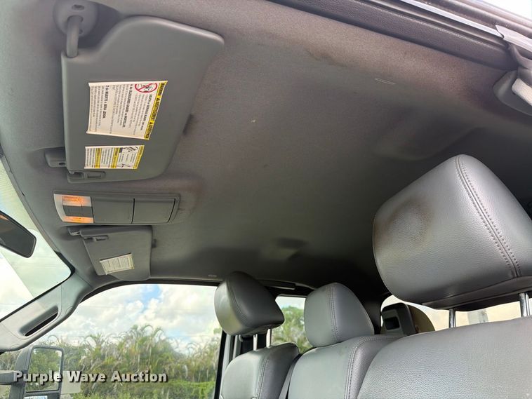 image for item DV7333 2015 Ford F350 Super Duty Ext. Cab utility bed pickup truck