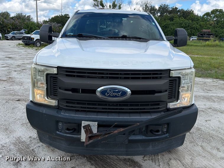 image for item DV7334 2017 Ford F250 Super Duty Ext. Cab utility bed pickup truck