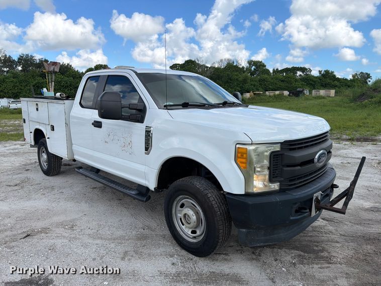 image for item DV7334 2017 Ford F250 Super Duty Ext. Cab utility bed pickup truck