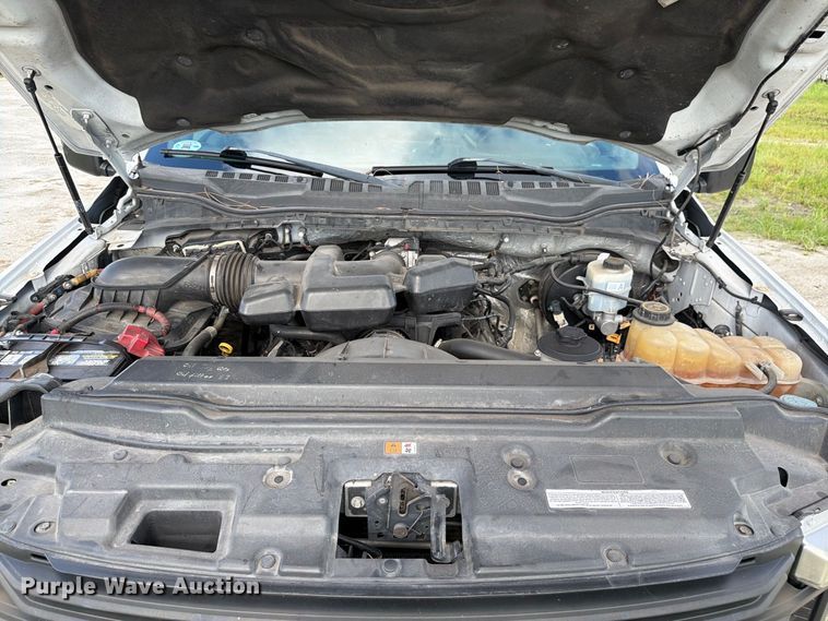 image for item DV7334 2017 Ford F250 Super Duty Ext. Cab utility bed pickup truck